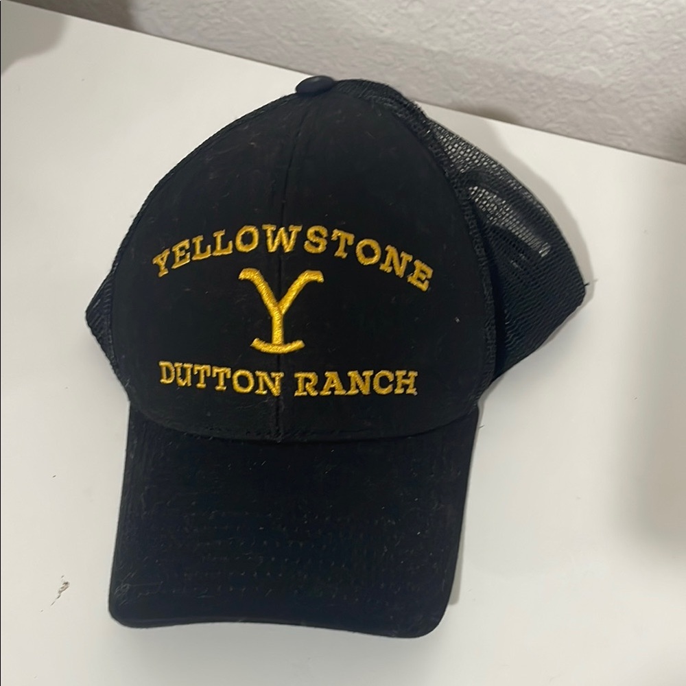 Yellowstone Dutton Ranch Black Cap